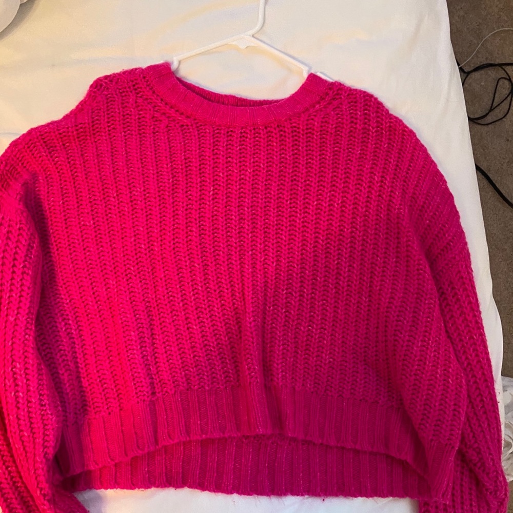 AMERICAN EAGLE SWEATER